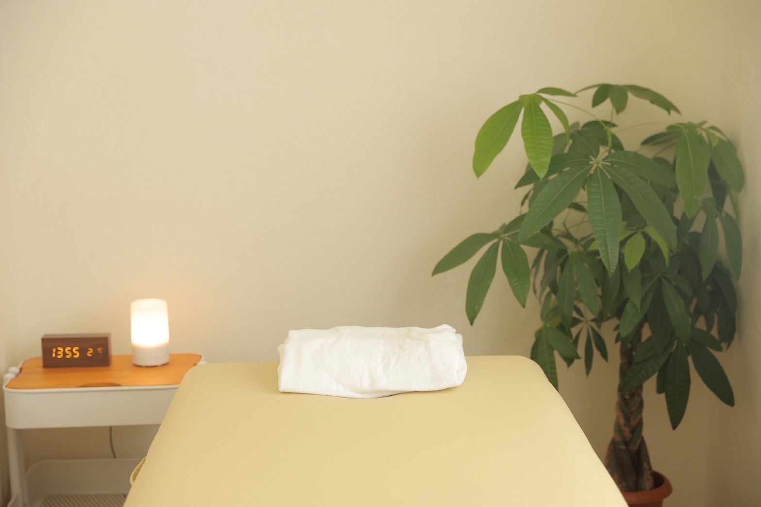 広島市安佐南区の自律神経ケアサロンmomotoiroの店内の雰囲気